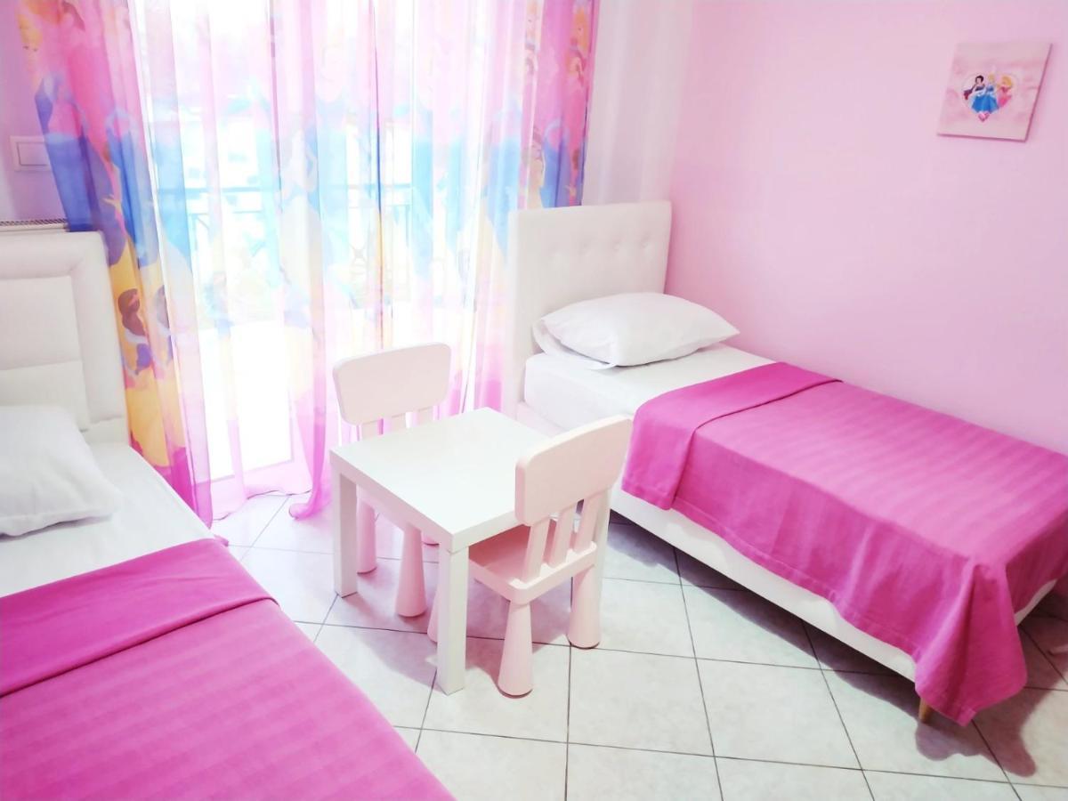 Jimmy'S House Apartman Ártemida Kültér fotó